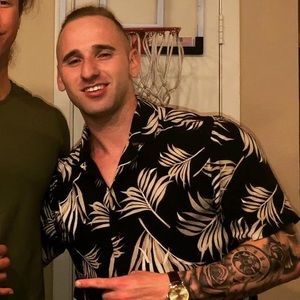 Meet your Posher, Robert